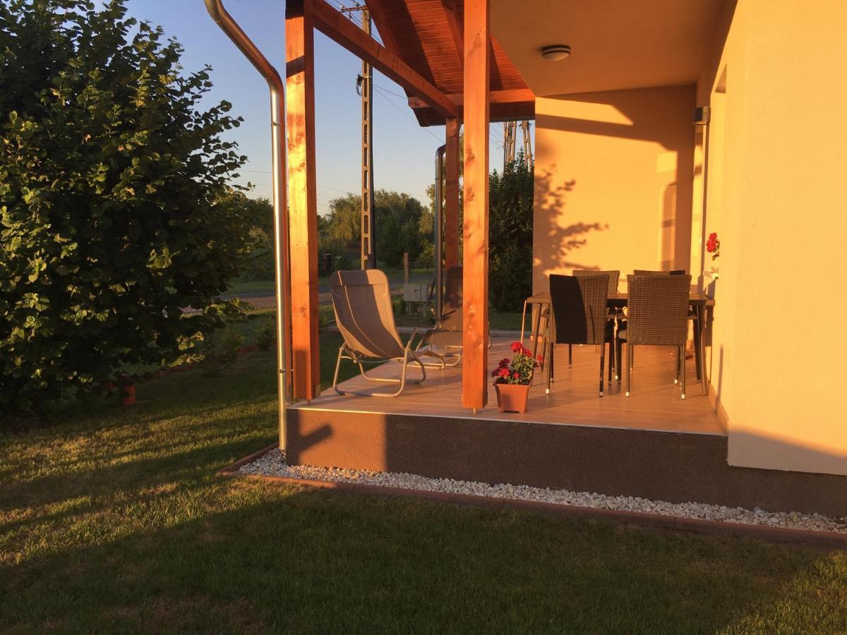 Konrad Apartman Villa Balatonmáriafürdő Dış mekan fotoğraf