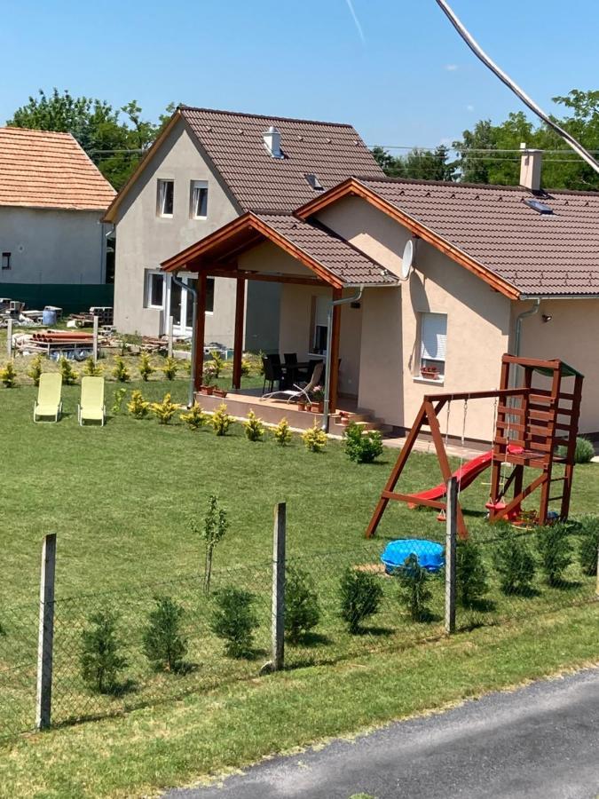Konrad Apartman Villa Balatonmáriafürdő Dış mekan fotoğraf