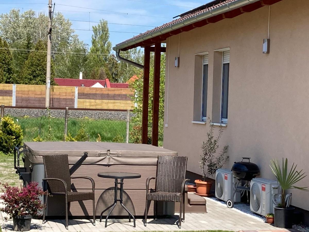 Konrad Apartman Villa Balatonmáriafürdő Dış mekan fotoğraf