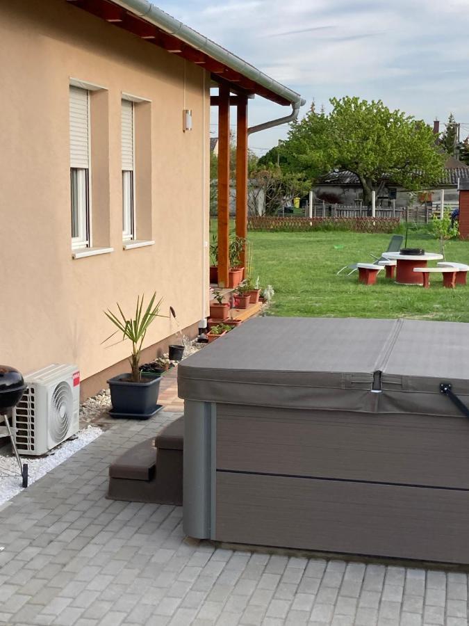 Konrad Apartman Villa Balatonmáriafürdő Dış mekan fotoğraf