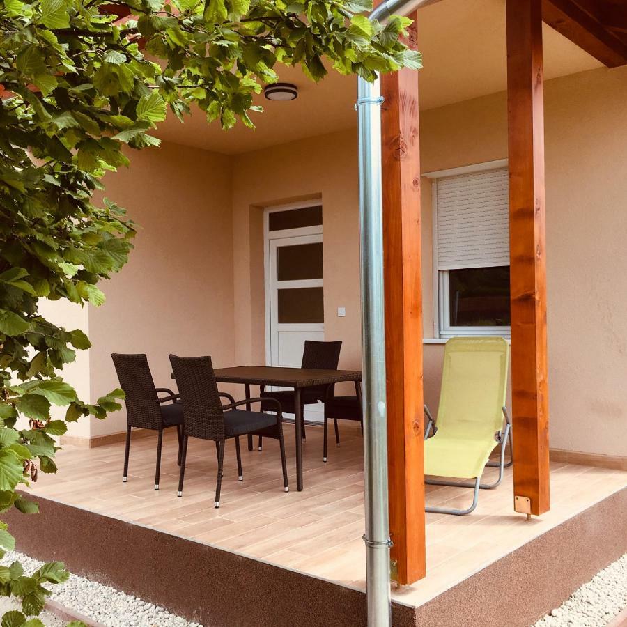 Konrad Apartman Villa Balatonmáriafürdő Dış mekan fotoğraf