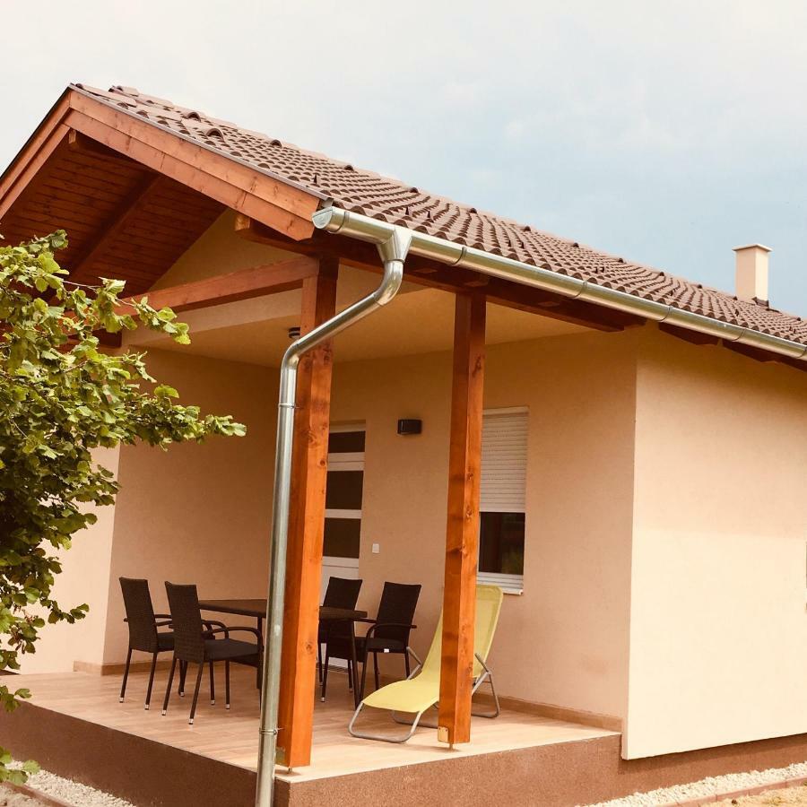 Konrad Apartman Villa Balatonmáriafürdő Dış mekan fotoğraf